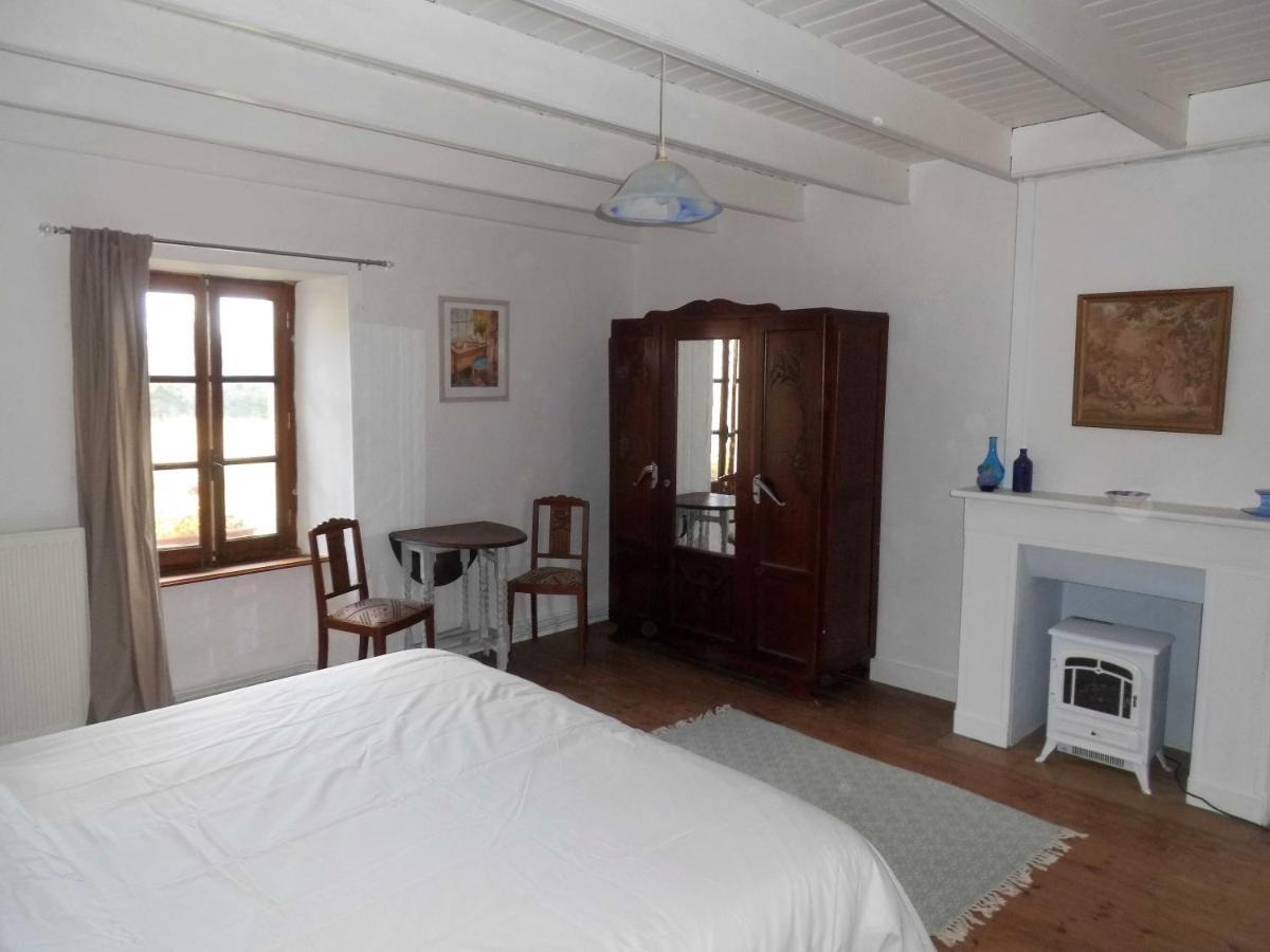 La Bicyclette Bleue Bed & Breakfast Montpinchon Exterior photo