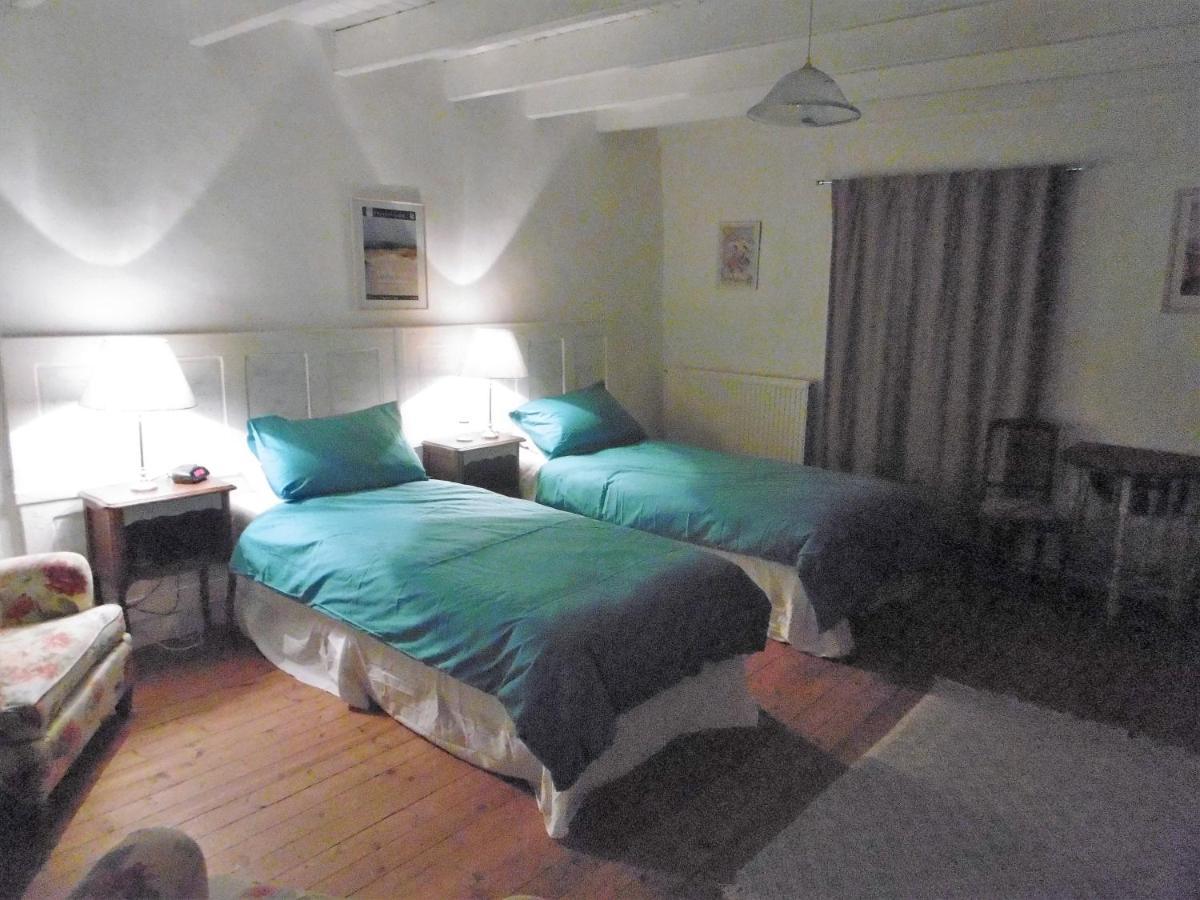 La Bicyclette Bleue Bed & Breakfast Montpinchon Exterior photo