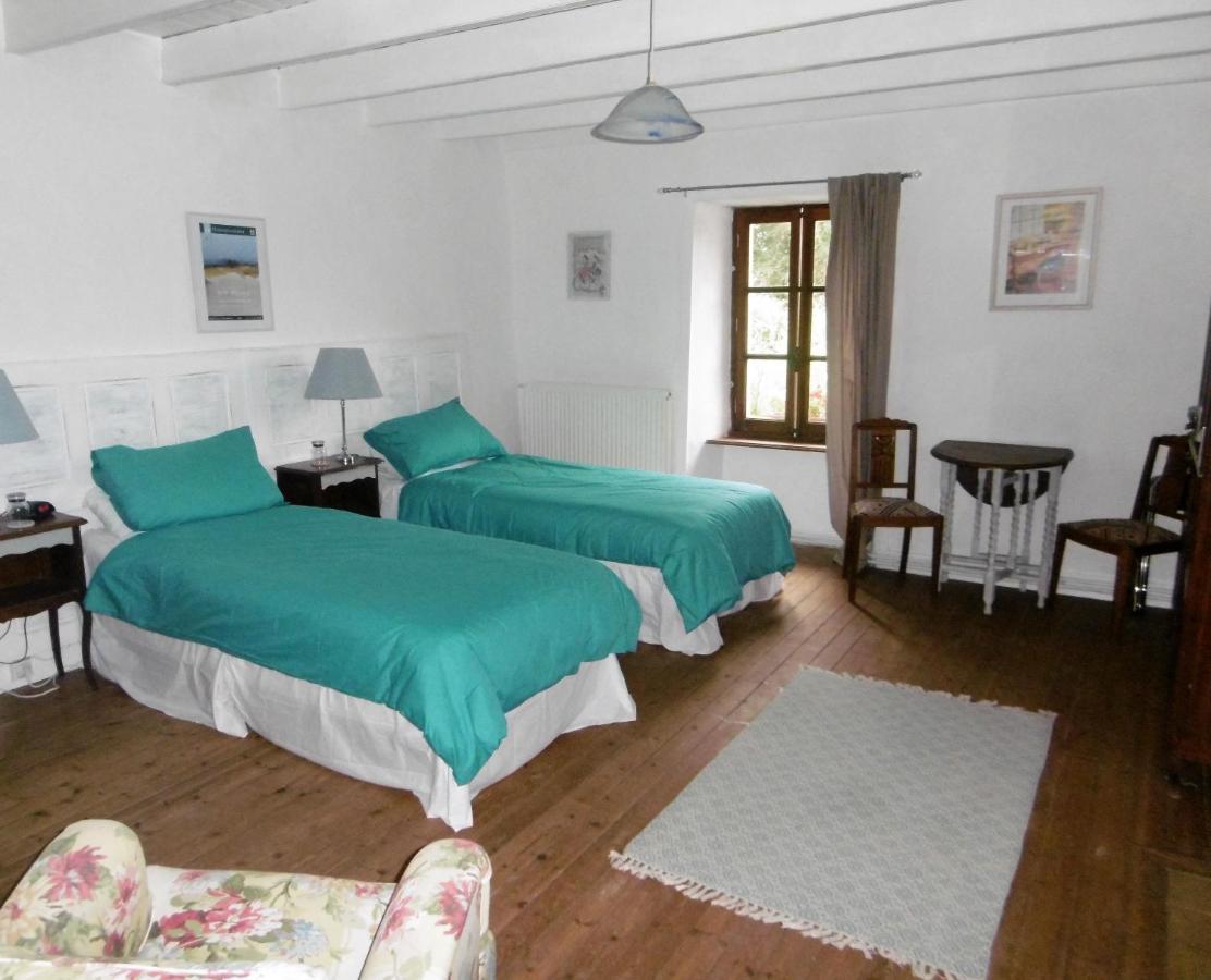 La Bicyclette Bleue Bed & Breakfast Montpinchon Exterior photo
