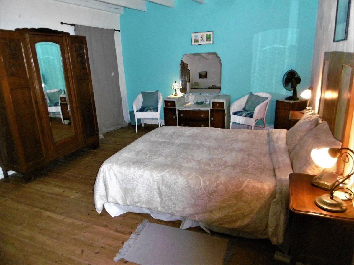 La Bicyclette Bleue Bed & Breakfast Montpinchon Exterior photo